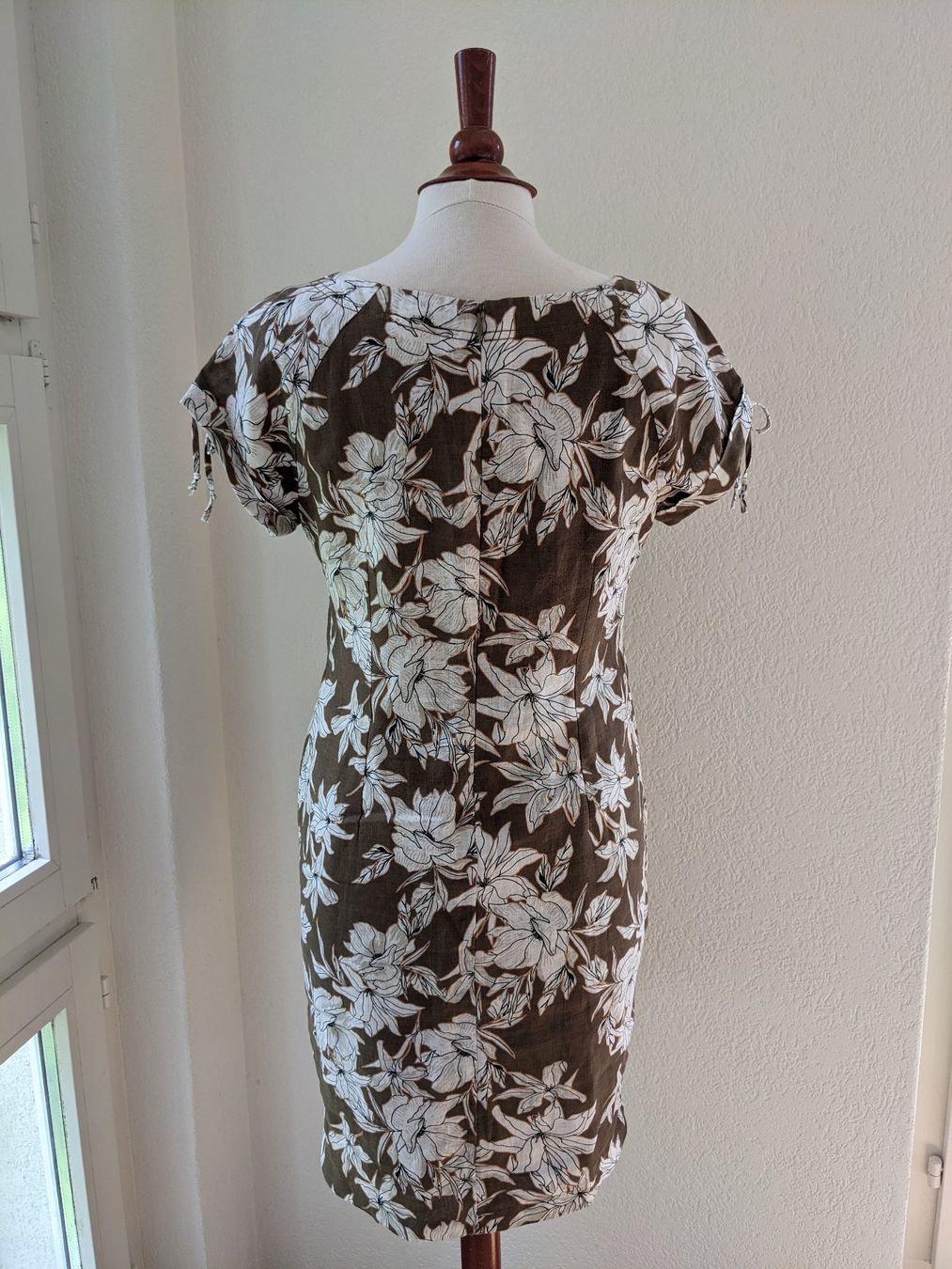 Maddison Vestiti: Maddison 100% Leinenkleid Blumen – Usato da Lengnau AG venduto da Nathi88