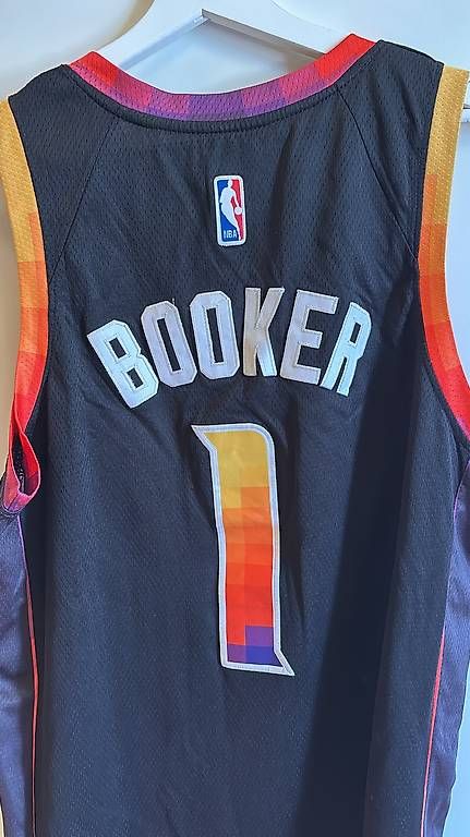 T-shirt: Maglietta NBA – Usato da Riva San Vitale venduto da ame_rtg5 1