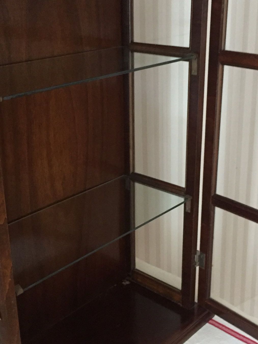 Vetrine: Vitrine für Wandmontage – Usato da Basel venduto da Lancer4 4