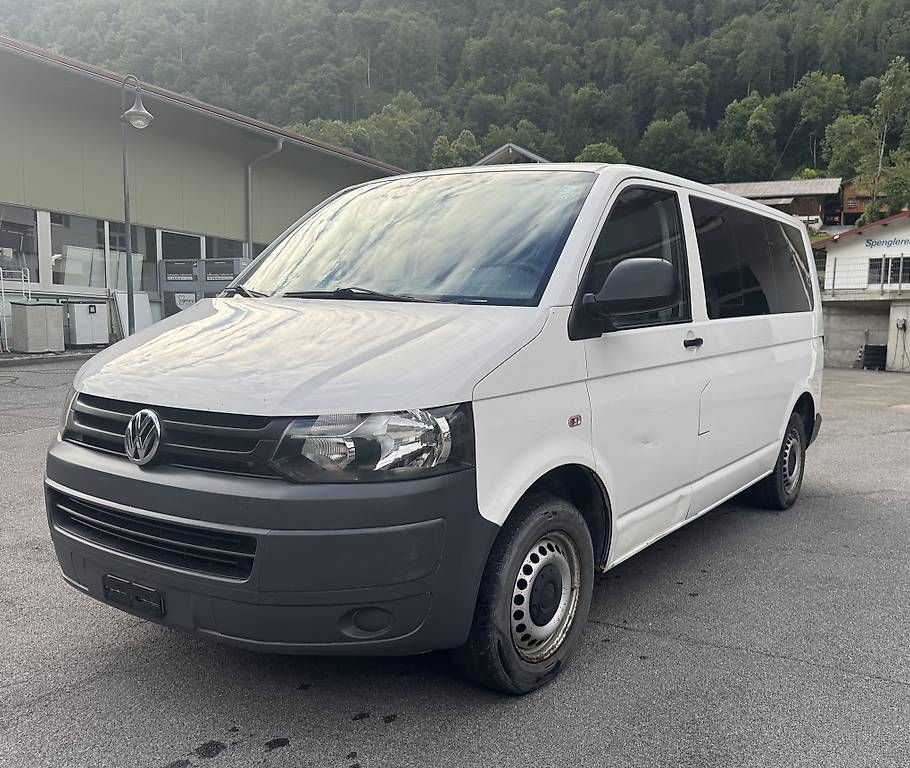 Veicoli commerciali: VW T5 2.0TDI – Usato da Interlaken venduto da vla_s2q6