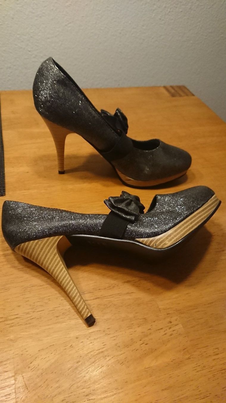 Scarpe da donna: Damenschuhe Pumps – Usato da Rorschacherberg venduto da a.mang