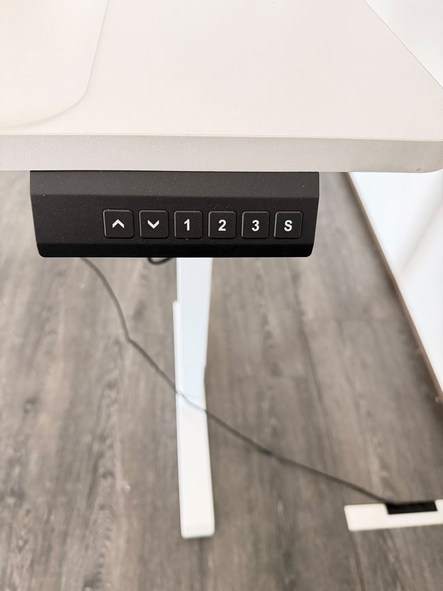 Scrivanie: Bürotisch Höhenverstellbar – Nuovo (secondo la descrizione) da Chur venduto da ivan.13 1