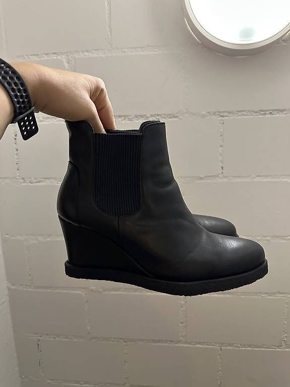 Scarpe da donna: Angulus Stiefeletten mit Keilabsatz Gr.42 – Usato da Uster venduto da staernli4