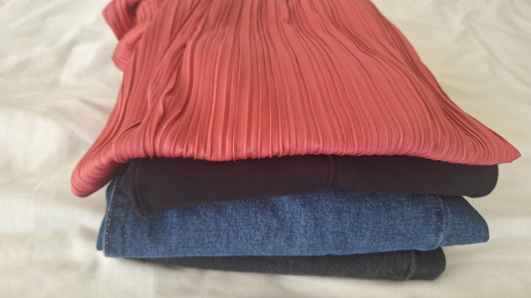 Pantaloni: 2 jeans  +2 hose G 152 mädchen – Usato da Schötz venduto da mar_dri 7