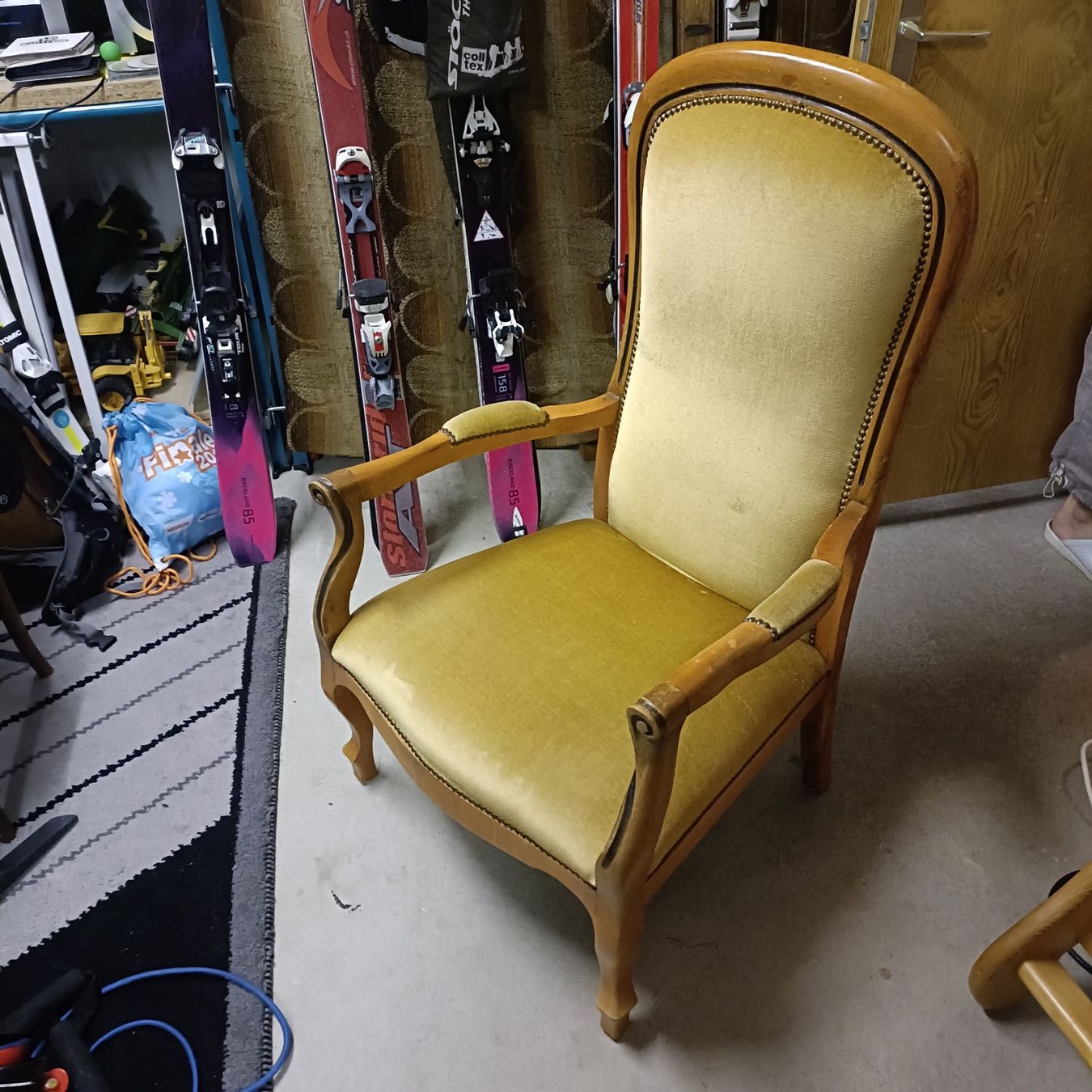 Poltrone: Antiker Sessel / Polstersessel Vintage – Usato da Ennetbühl venduto da Van_Schoch