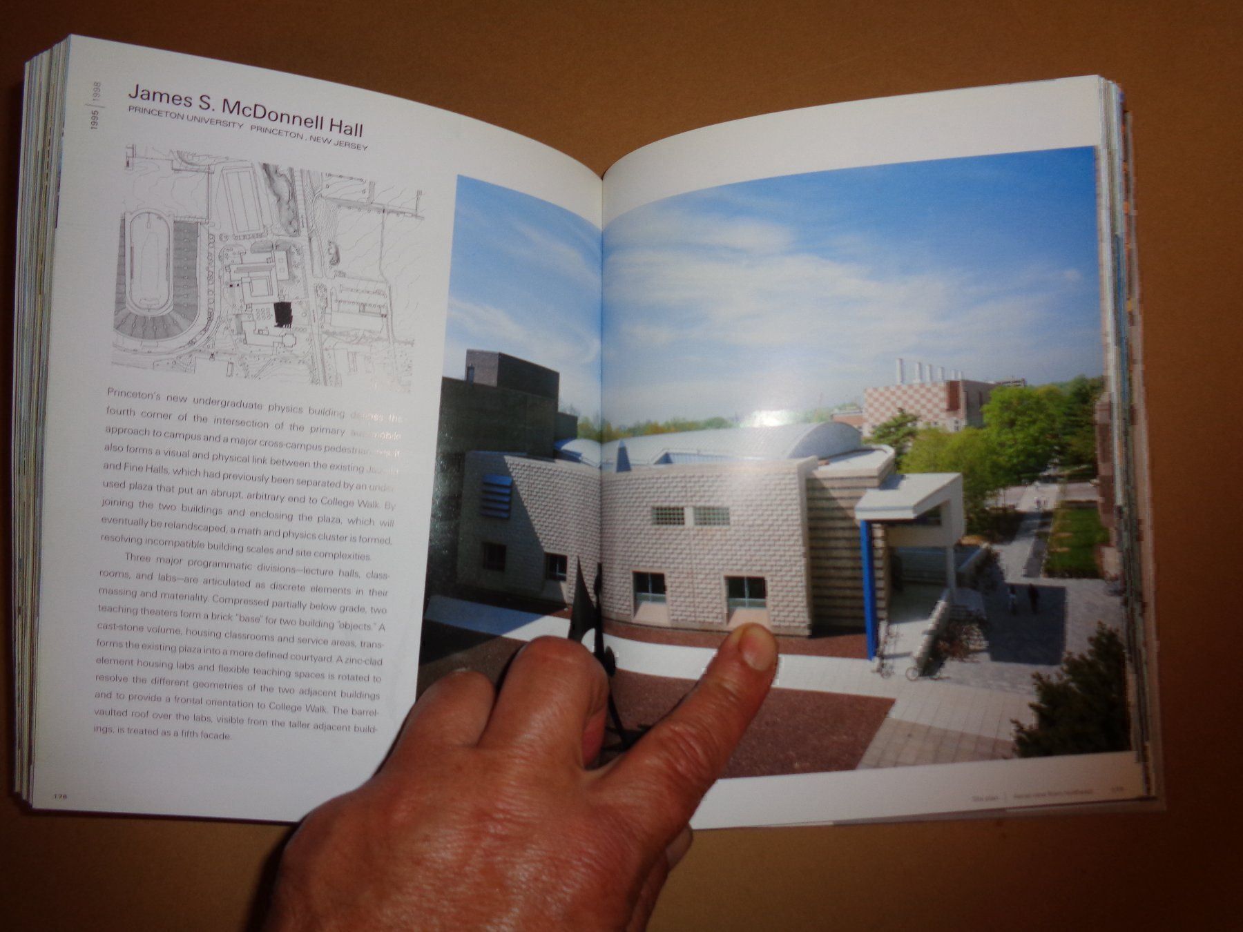 Bücher: GWATHMEY Siegel Architektur – Gebraucht aus Welschenrohr von Regool 3