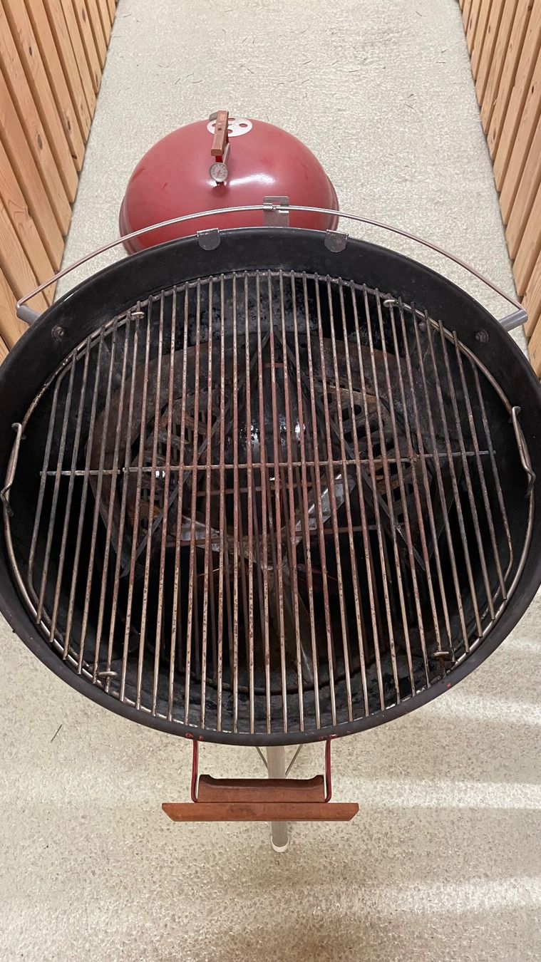 Weber Grils: Weber Kugelgrill – D'occasion à Interlaken par Qatar 3