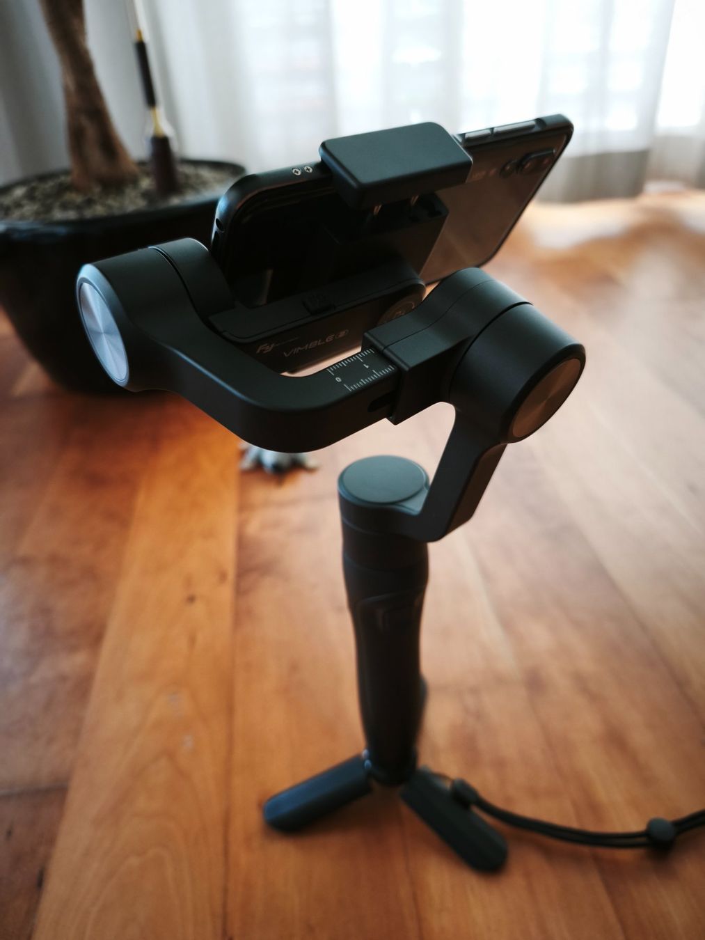 Altro in Decorazioni & Accessori: FeiyuTech Gimbal - 3-Achsen Smartphone-Stabilisator – Usato da Küttigen venduto da preichenbach 1