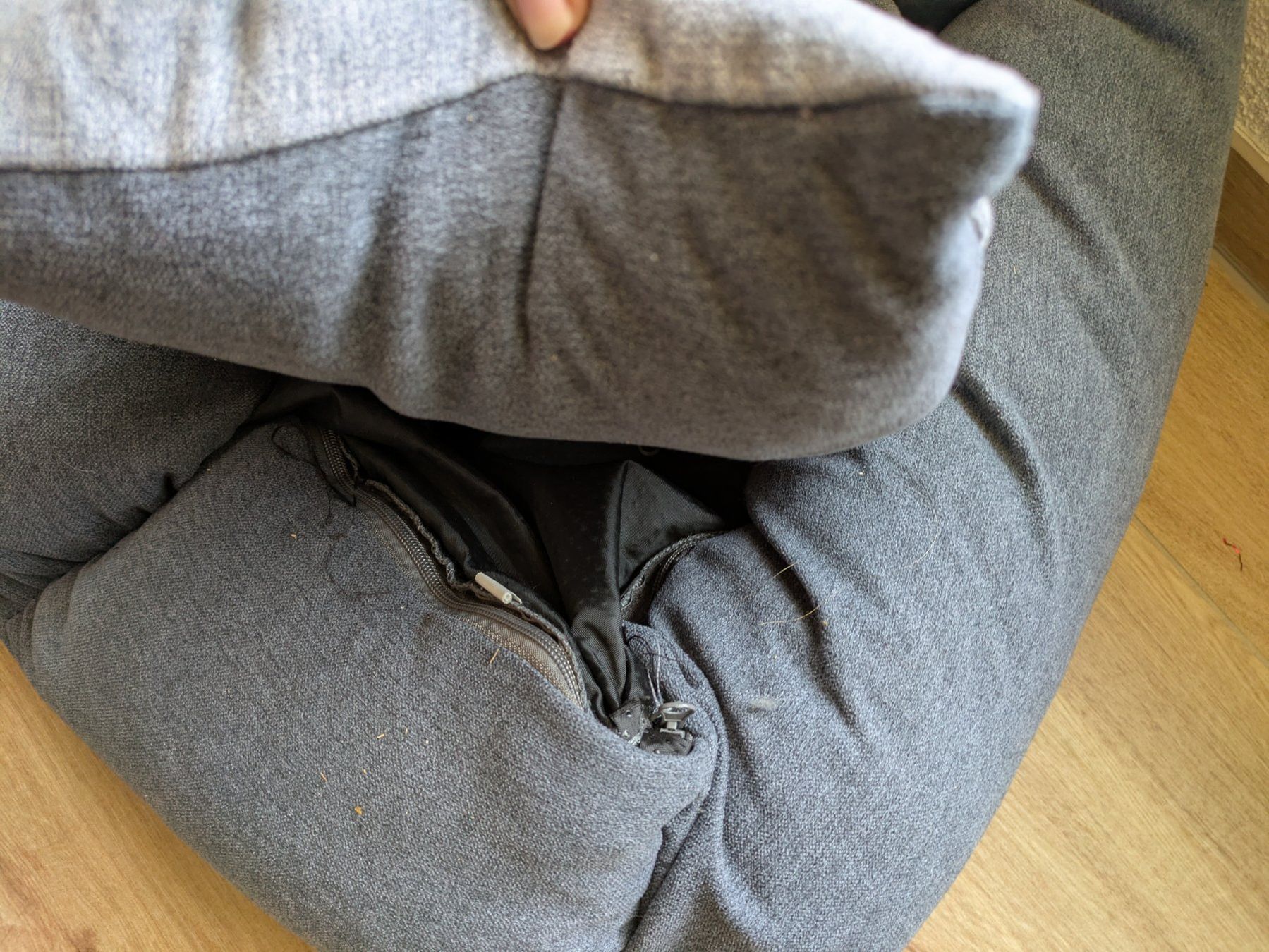 Liege- & Schlafplätze: Hundebett 60x40 cm – Gebraucht aus Wangen an der Aare von eggerclaudia 3