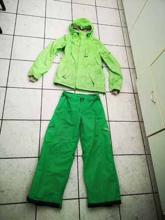 Zimtstern Skianzug gr. S (164)  Skijacke gr. S Skihose 164