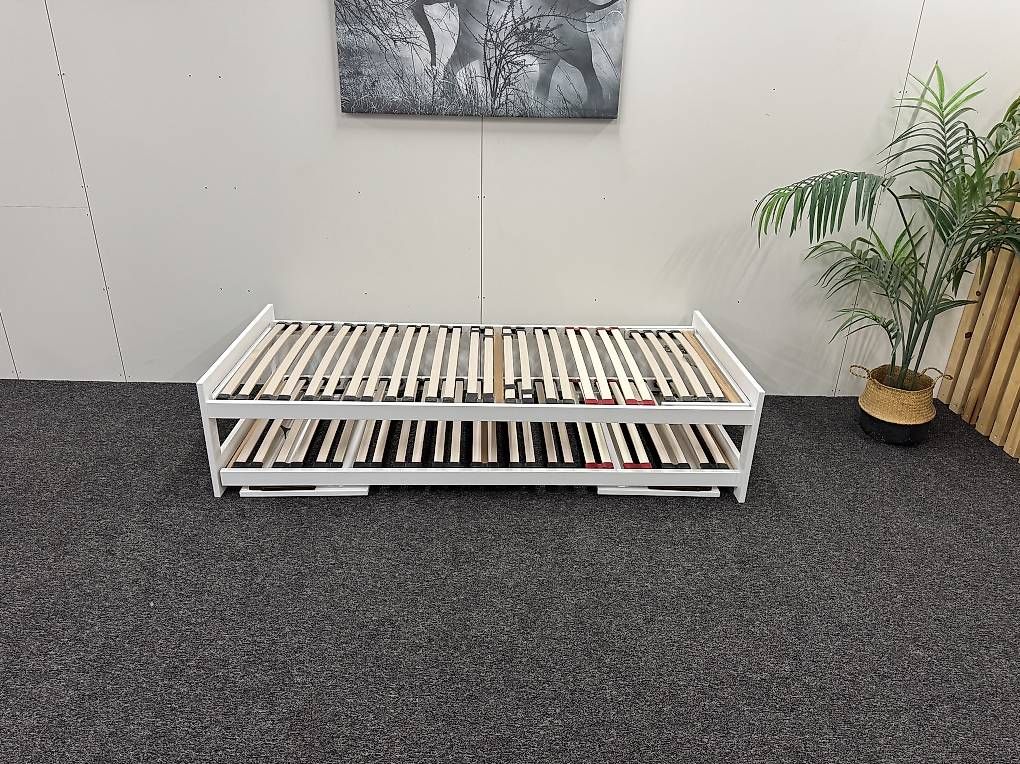 Betten: Raumsparbett 90/200cm  – Gebraucht aus Münchenbuchsee von Mekran