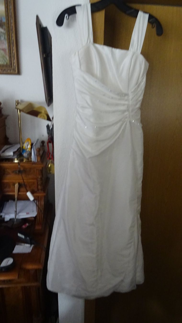 Vestiti: 2  TLG:  HOCHZEITSKLEID GROSSE 34. – Usato da Burgdorf venduto da stein12 2