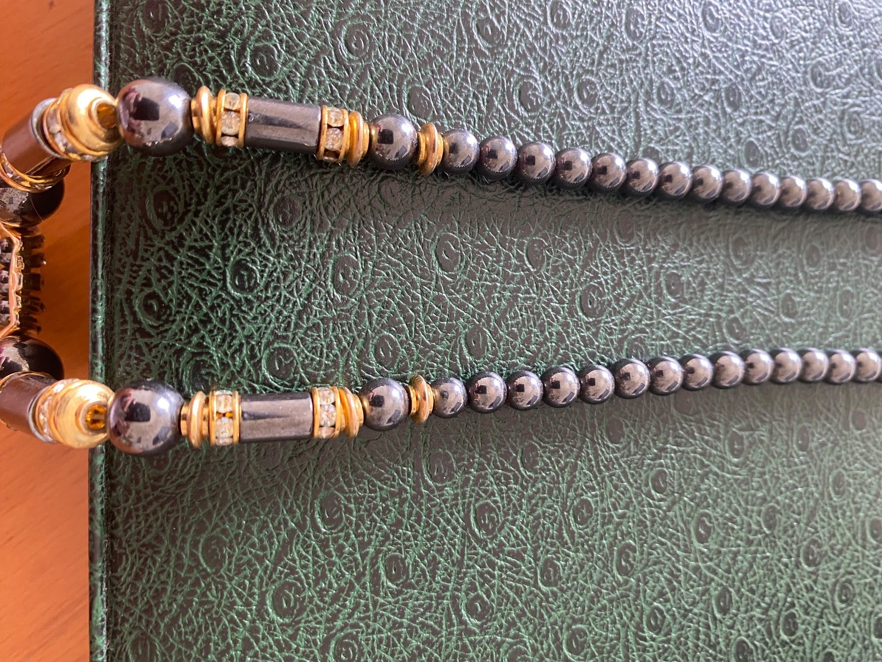 Catenine: collier  vintage hématite – Usato da Fribourg venduto da Evita9Vintage 6