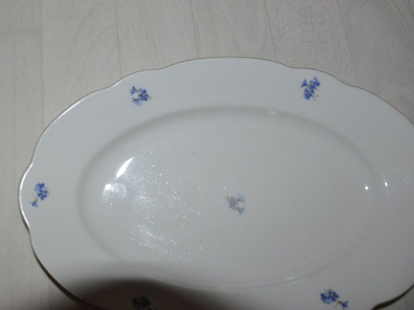 Piatti di portata: Servierplatte mit Blumenmuster oval Vintage Geschenk – Usato da Oberrüti venduto da ELALL 1