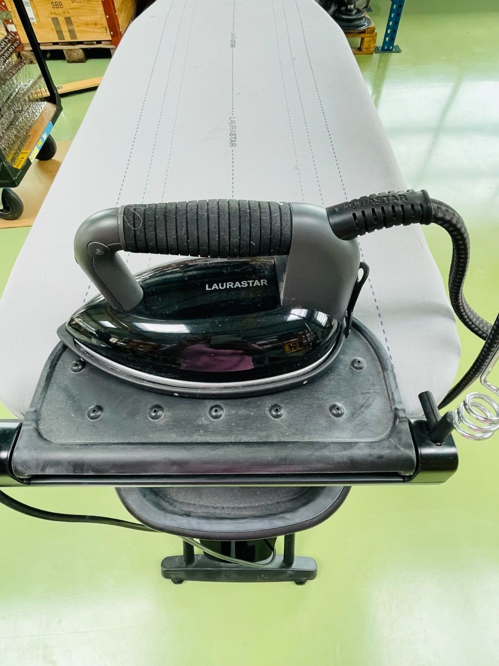 Laurastar Assi da stiro: LauraStar SMART M Typ 805 – Usato da Regensdorf venduto da Powershift2 2