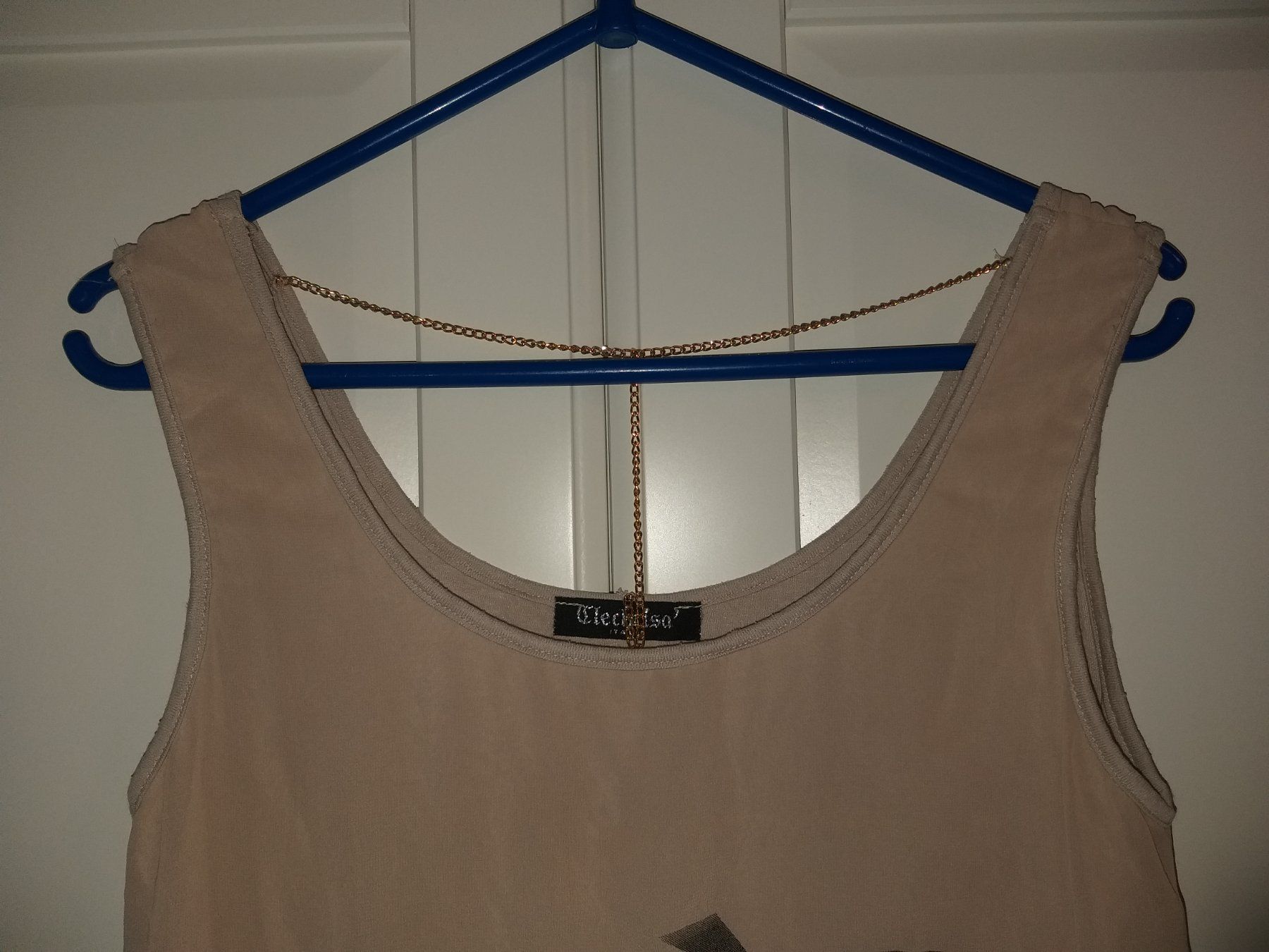 Tops: Top CLECHRISA  Taille / Grosse M – D'occasion à Cossonay-ville par Super-Price-Quality 2