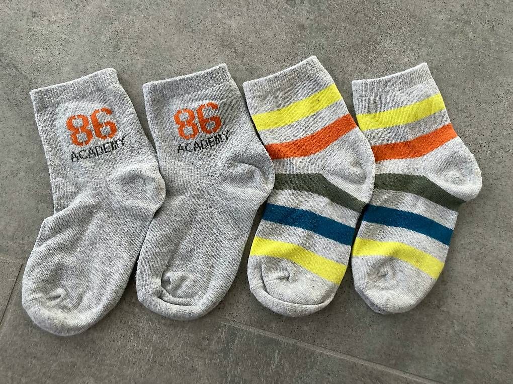 Calze per bambini: Kindersocken 27-30 – Usato da Hettlingen venduto da rselchi 1