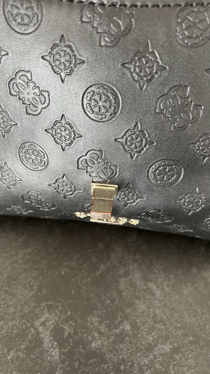 Guess Borse da donna: Guess Handtasche – Usato da Wolfhausen venduto da Nihei 4