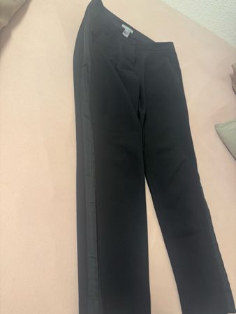 Elegante H&M Hose, Gr. 34, Schwarz mit Seidenstreifen