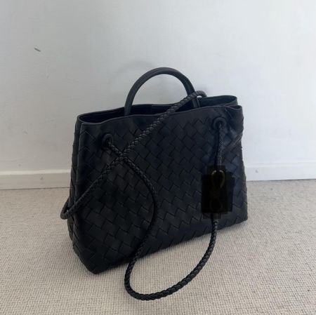 Handtasche geflochten Leder schwarz gebraucht