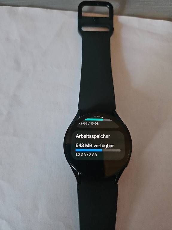 Smartwatch: Samsung Galaxy Watch 6 – D'occasion à Mogelsberg par Osiritha 4