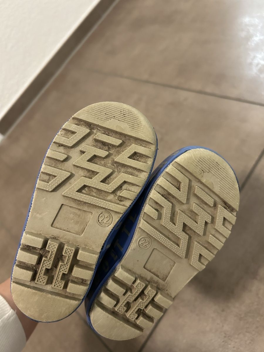 Schuhe für Jungen: Kinder Gummistiefel, Grösse 22, Bär Design, – Gebraucht aus Wolhusen von kan_6lhw 4