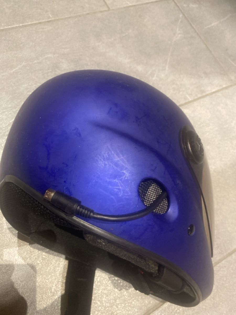 Helme & Visiere: Delta- oder Gleitschirm-Helm mit Kommunikationssystem – Gebraucht aus Bolligen von Deltadelta_0 1