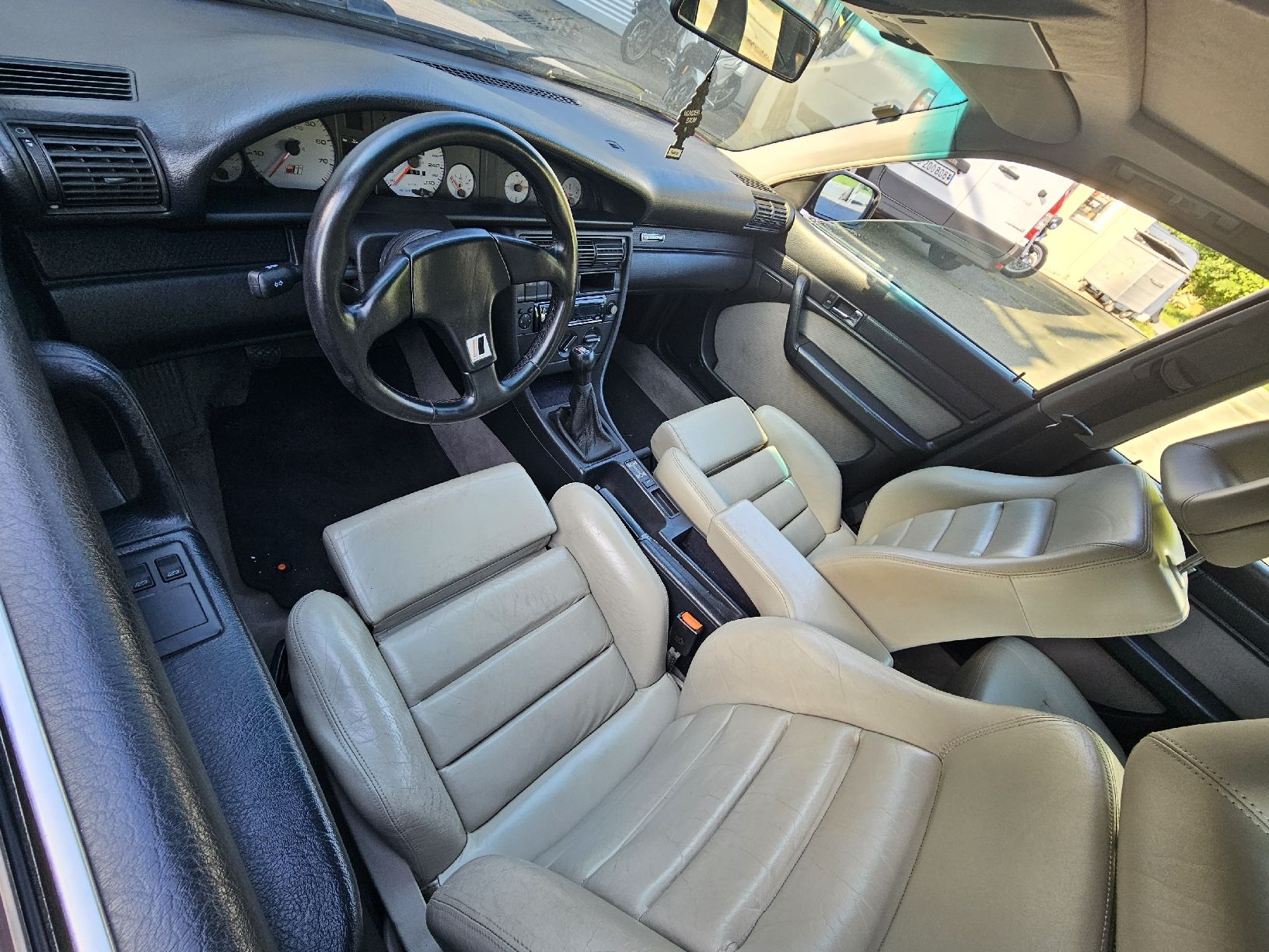 Audi Automobili: Audi 100 ab MFK, wenig KM – Usato da Seengen venduto da cruisenroll 1