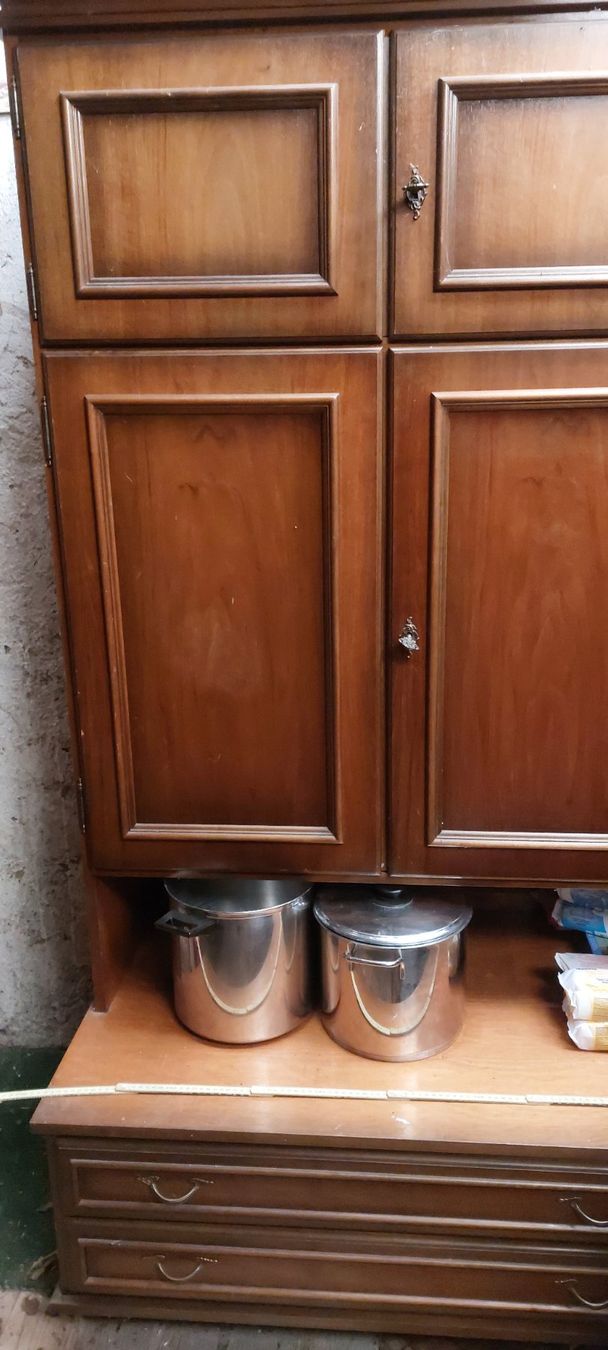 Credenze: Eckschrank, Buffetschrank, Massivholz, – Usato da Brislach venduto da ericCH 7