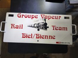 Zuglaufschild SBB Dampfgruppe Biel. Metall. 70x32 cm. 
