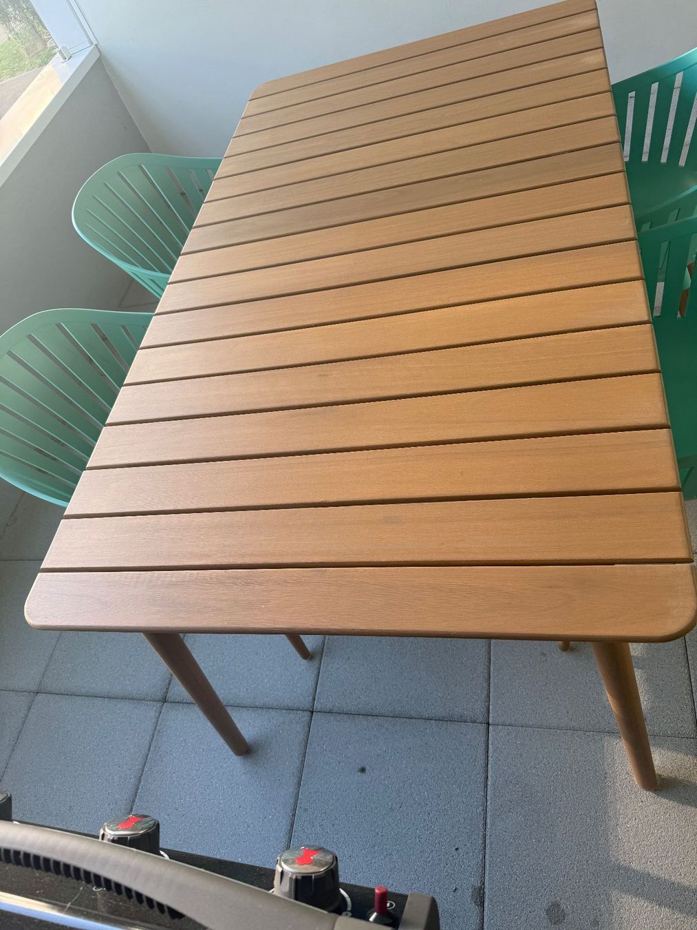 Tavoli: Balkontisch mit vier Stühlen – Usato da Zürich venduto da Elleinaz 1