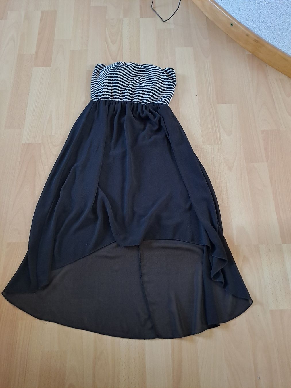 Vestiti: Kleid schwarz-weiss Grösse S  – Usato da Rothenburg venduto da 123odermatt