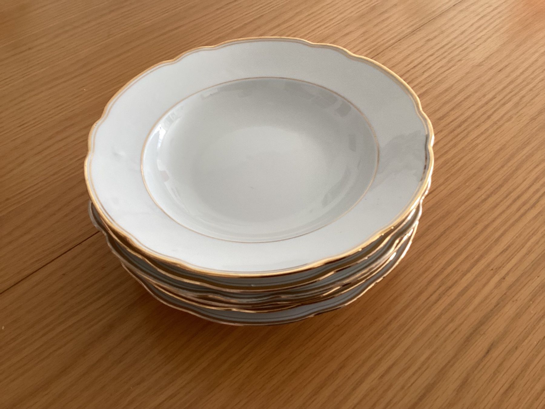 Set di piatti: 6 nostalgische Suppenteller mit Goldrand – Nuovo (secondo la descrizione) da Minusio venduto da scotch111 3