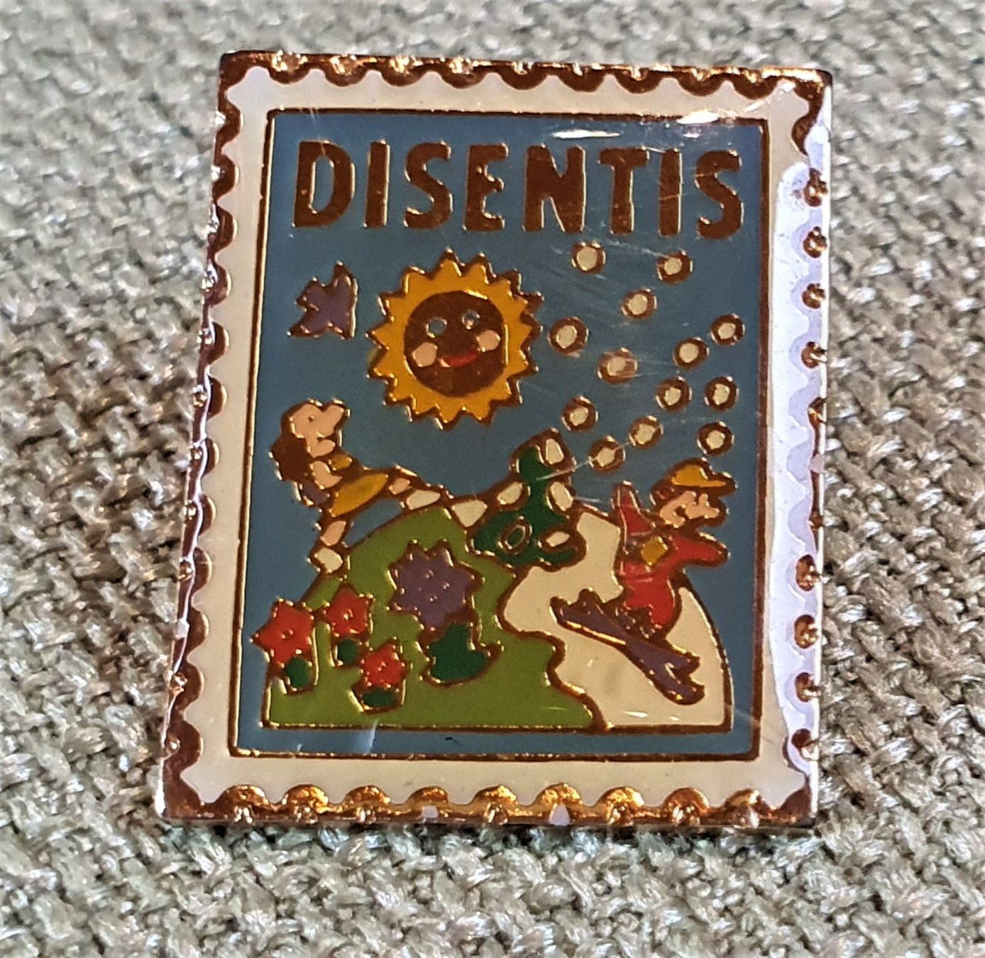 Plaketten & Abzeichen: B681  Pin Disentis Sommer Winter Schweiz – Gebraucht aus Reinach BL von Boston-Verkauf 1