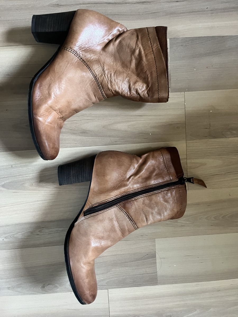 Damenschuhe: Braune Leder Stiefeletten mit Absatz, Grösse 40 – Gebraucht aus Hochdorf von Forestgreen 1