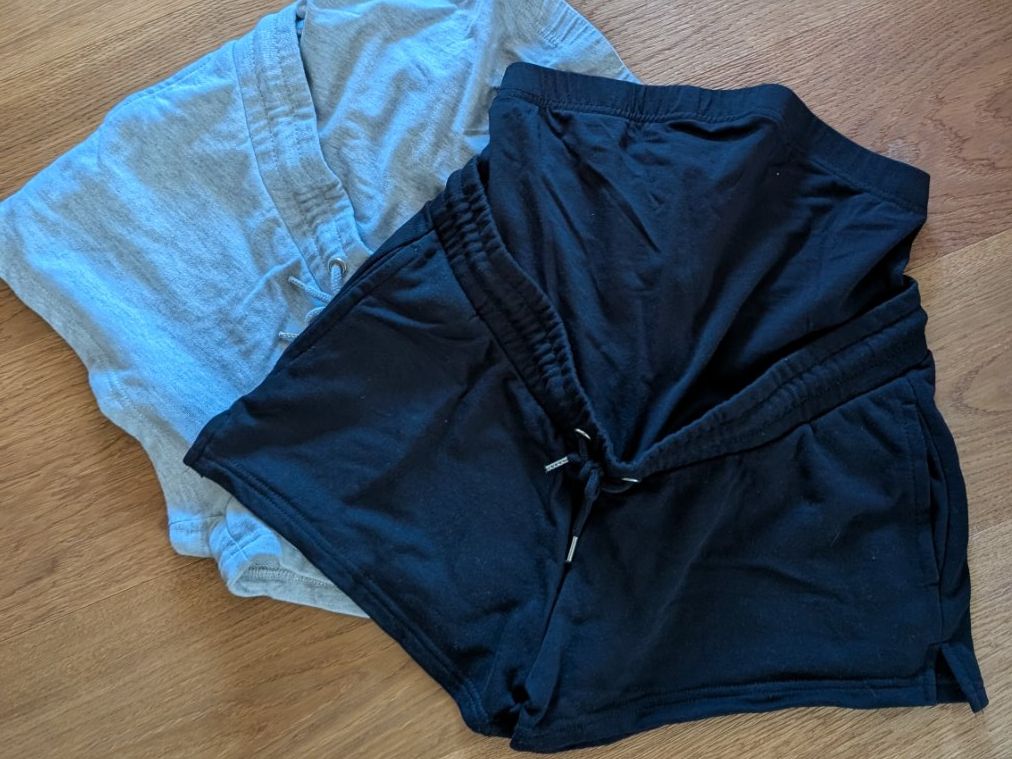 Pantaloni: Schwangerschaftshose – Usato da Läufelfingen venduto da sup_lf5n
