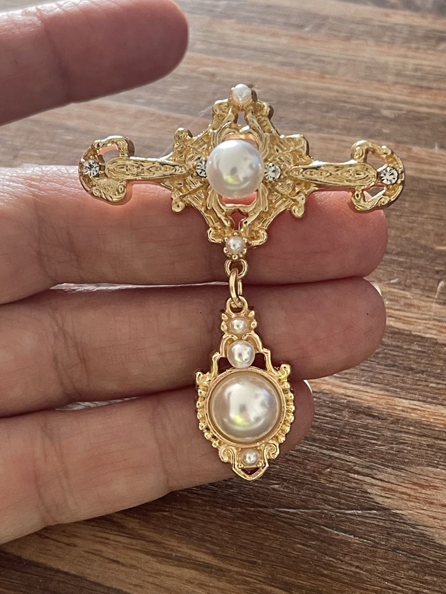 Spille & Fermagli: Broche vintage dorée religieuse avec perles – Nuovo (secondo la descrizione) da Kloten venduto da Vermicelles 1