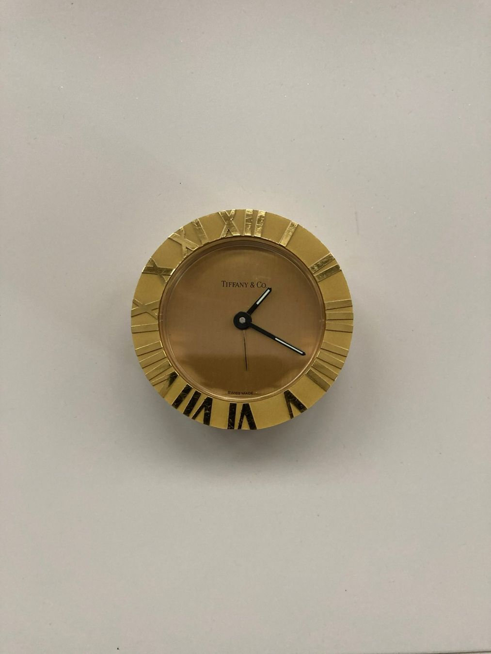 Wecker: Tischuhr / Wecker von Tiffany & Co. – Neu (gemäss Beschreibung) aus Andelfingen von bolino