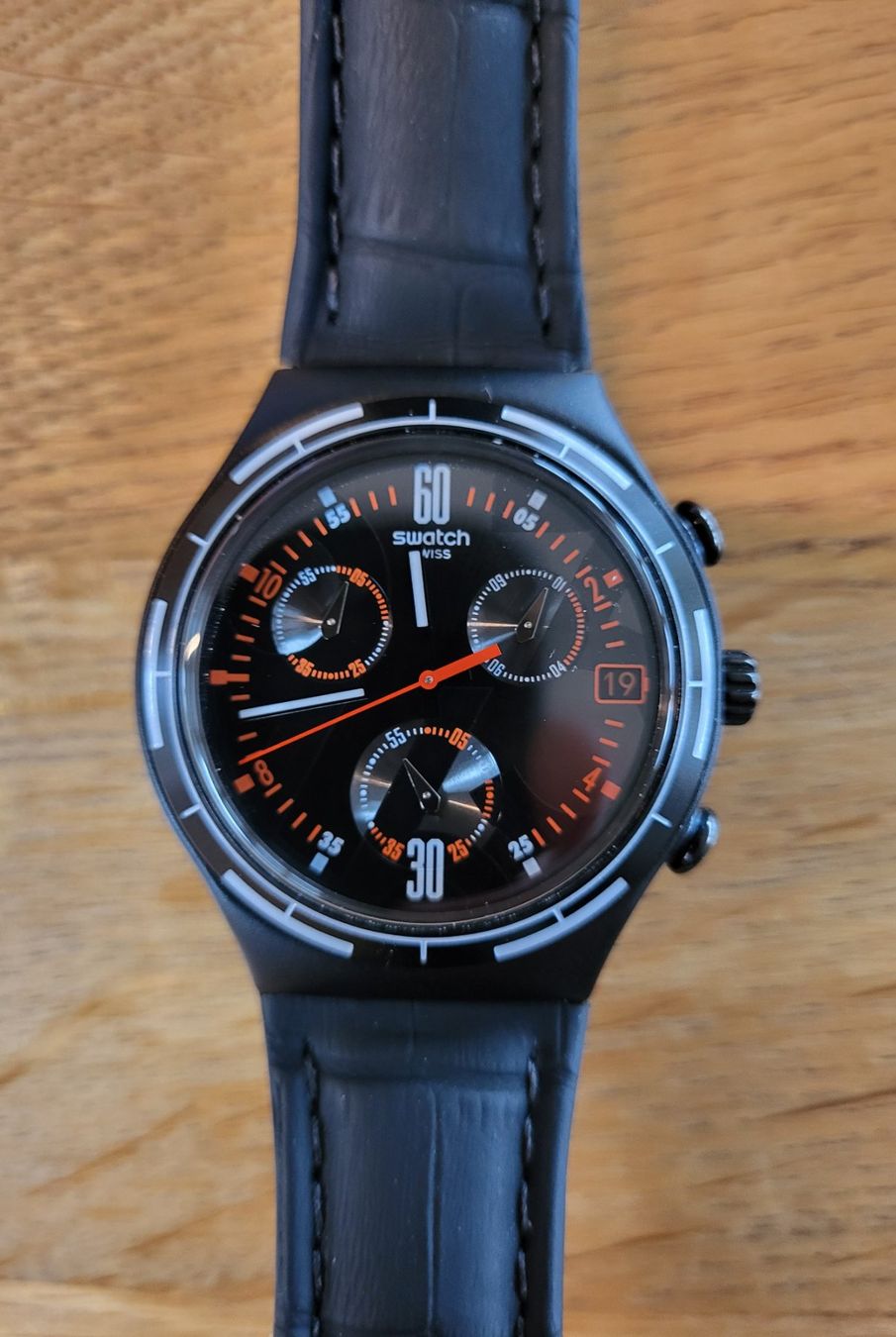 Swatch Orologi: Swatch Irony Chrono schwarz mit Lederarmband – Nuovo e nell'imballaggio originale da Rothenburg venduto da Edelbert13