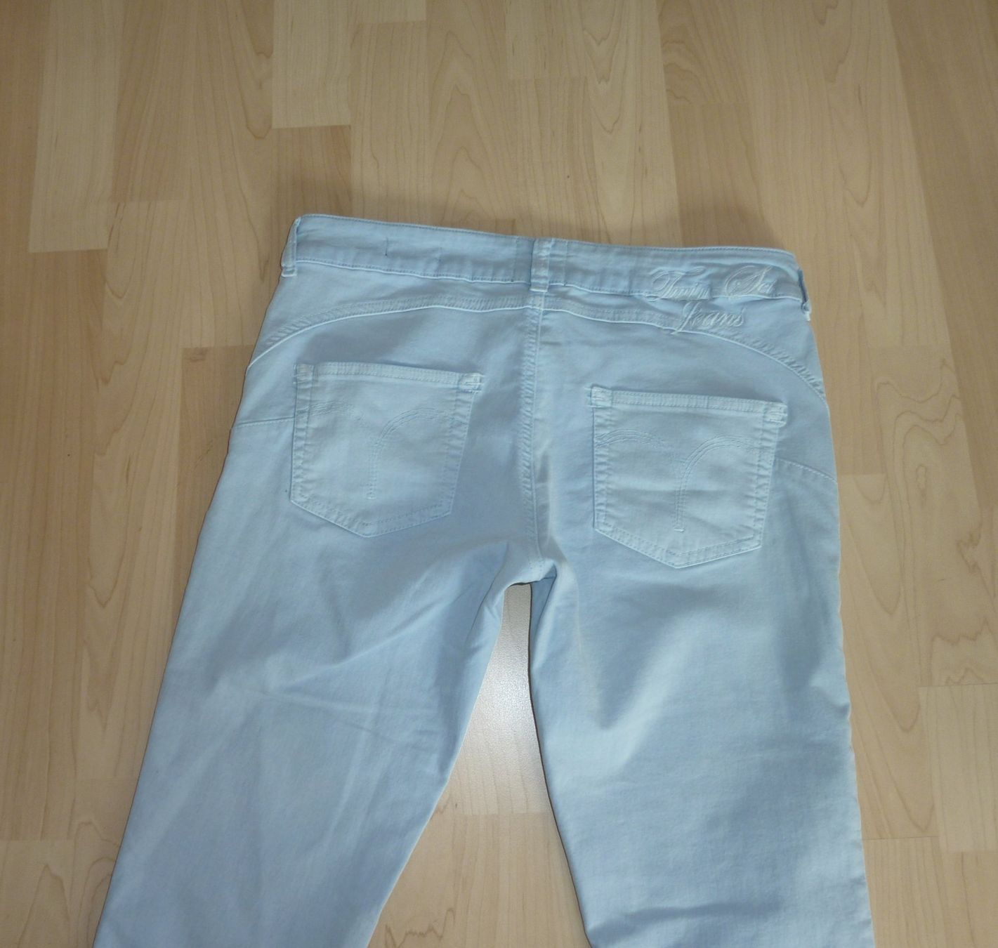 Jeans: Jeans Capri aus nile Gr. 31 – Nuovo e nell'imballaggio originale da Melchnau venduto da BarbaraD01 1