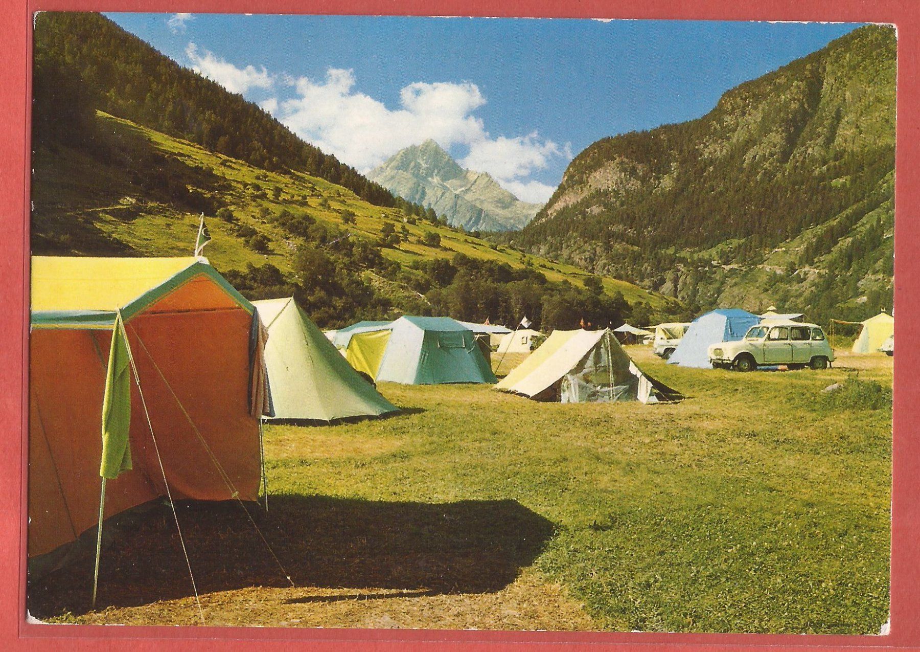 Cartoline postali: Zernez - Campingplatz mit Oldtimer Renault R4 - 1972 – Usato da Fislisbach venduto da Porano