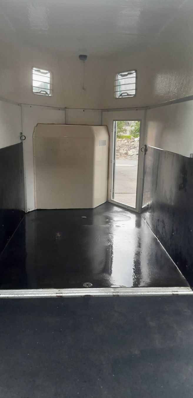 Rimorchi: Pferde / Sachentransportanhänger – Usato da Ermenswil venduto da puma_91 3