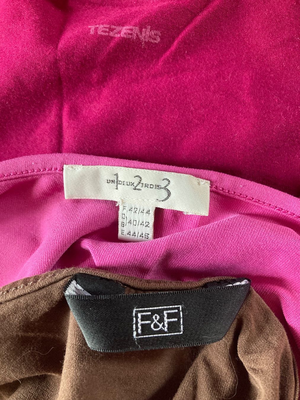 Tops: 3 tops débardeurs colorés, comme neufs – Gebraucht aus Ardon von hel_2sxp