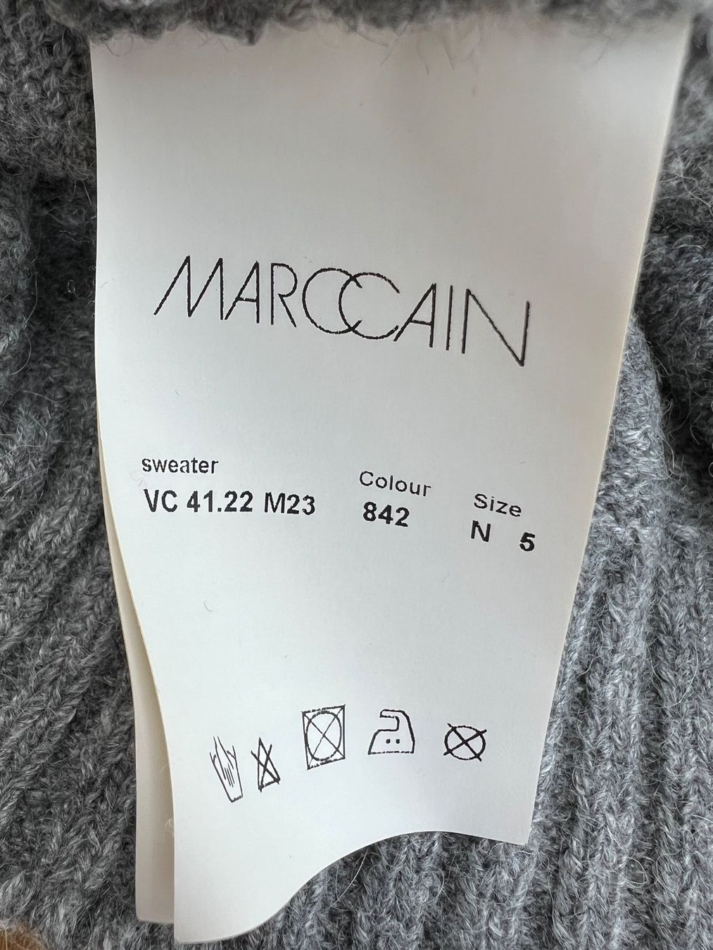 Marc Cain Pullover & Sweatshirts: Marc Cain Pullover – Gebraucht aus Remigen von Orlana7 5