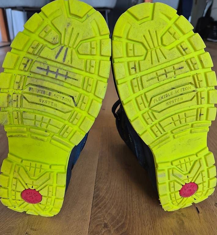 Scarpe per ragazzi: Primigi Winterstiefel Gr.39 – Usato da Nidau venduto da Jil12 3
