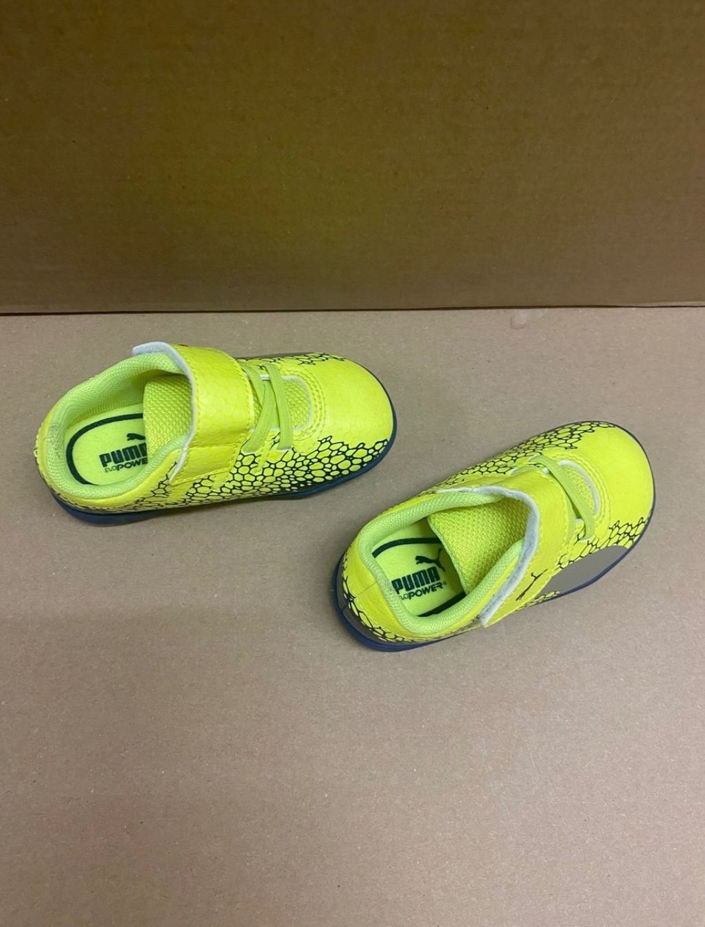 Puma Scarpe per ragazzi: Kinder Schuhe Grösse 22 – Usato da Zürich venduto da zd_1965 2