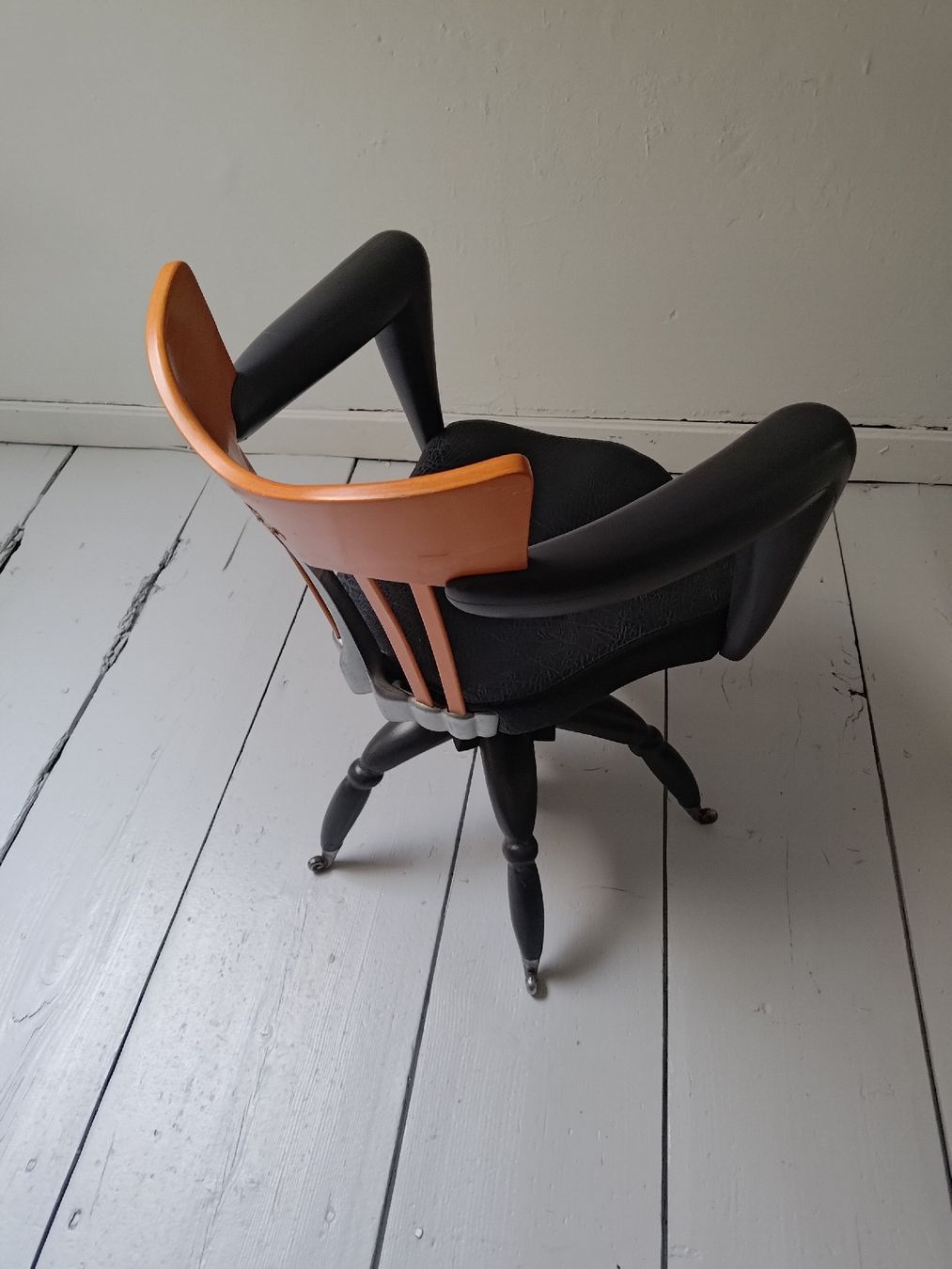 Chaises: Borek Sipek Stuhl postmodern – D'occasion à Untersiggenthal par babette0815 5