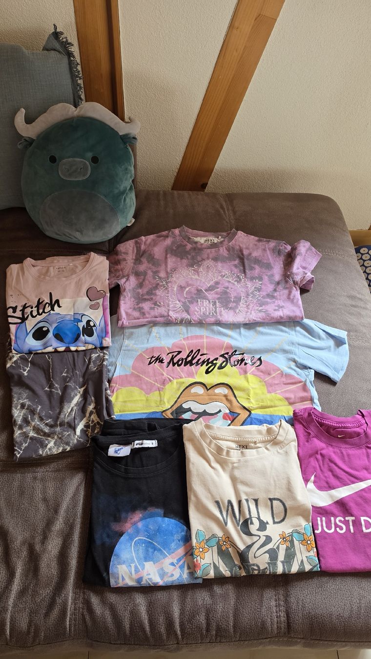 Camicette, T-shirt & Top: T shirt Mania – Usato da Grosswangen venduto da DenChey