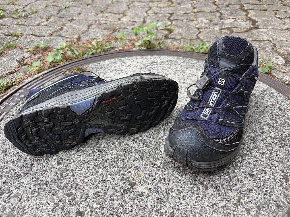 Chaussures hommes: Salomon Trekkingschuhe 39 1/3 – D'occasion à Thalwil par Sabisabi69 1