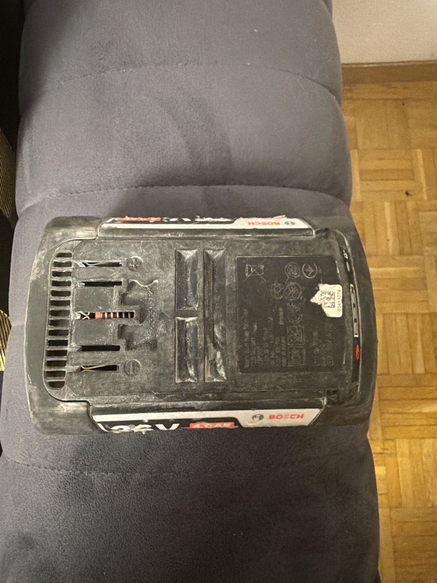 Bosch Accus & piles: Bosch Batterie  – D'occasion à Dietikon par una_y6wy 3